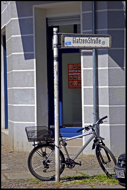 "Glatzenstraße"