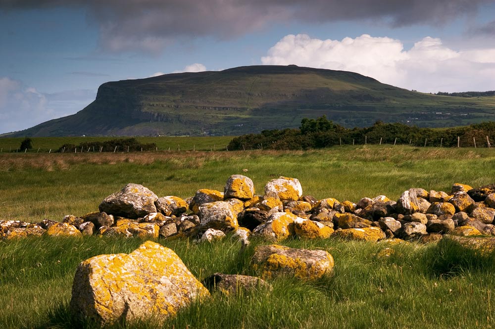 gleich neben dem Ben Bulben