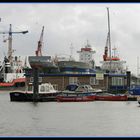 gleich regnet es im Hafen von Delfzijl