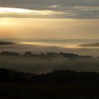 Gleicher Ort, anderer Tag - die Rhön im Herbstnebel IV