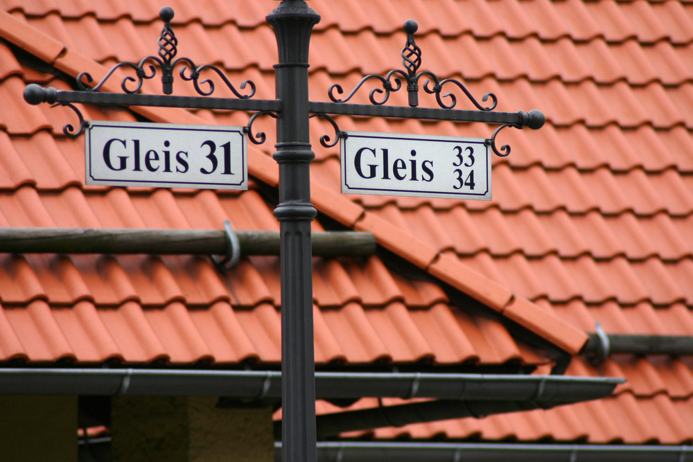 Gleis Neundreiviertel