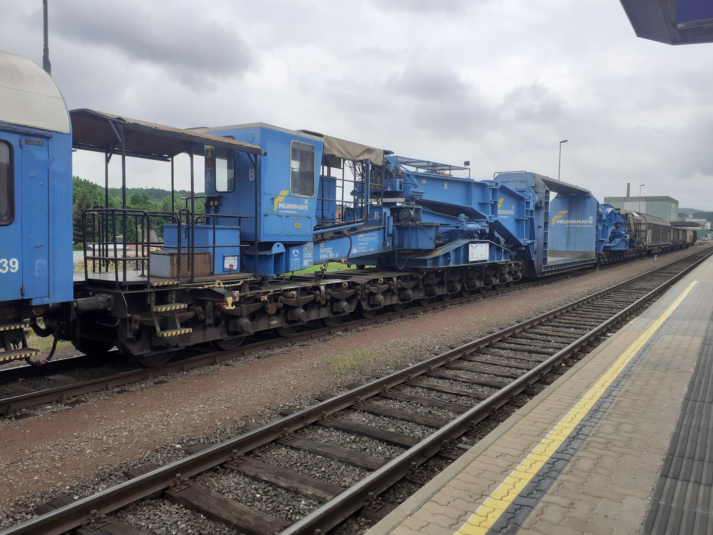 Gleisdorf leerer Trafortransportwagen....