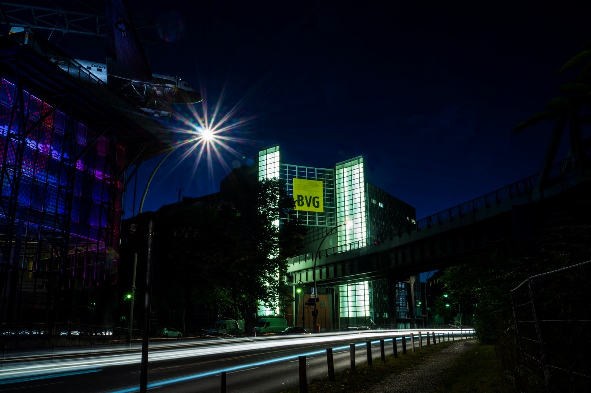 Gleisdreieck bei Nacht 