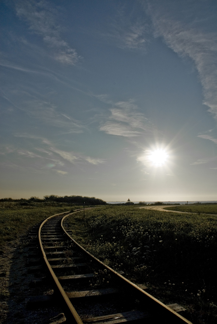 -Gleise Richtung Sonnenuntergang-