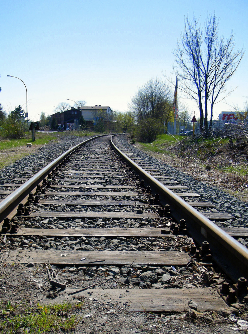 Gleise zum Emmerstedter Bahnhof