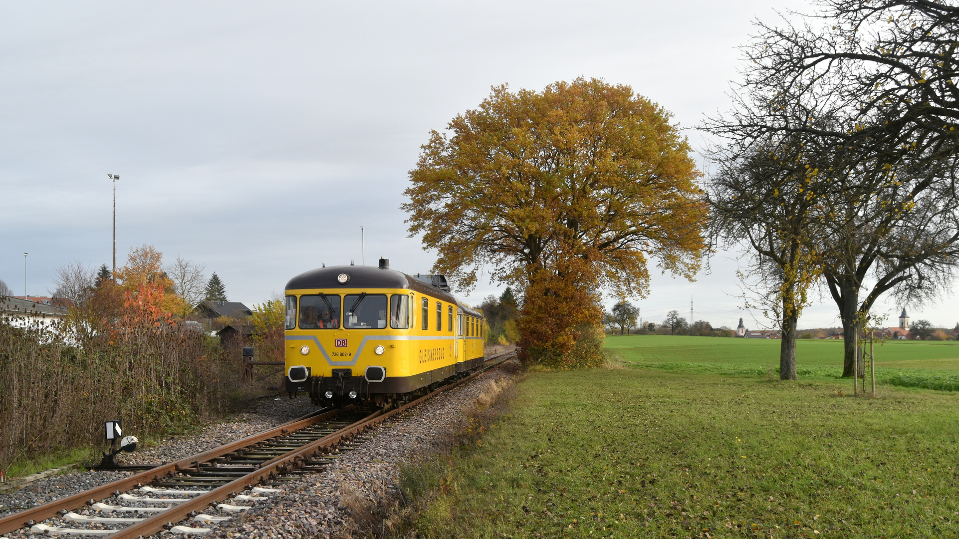 Gleismesszug auf der Krebsbachtalbahn bei Siegelsbach 17.11.2020