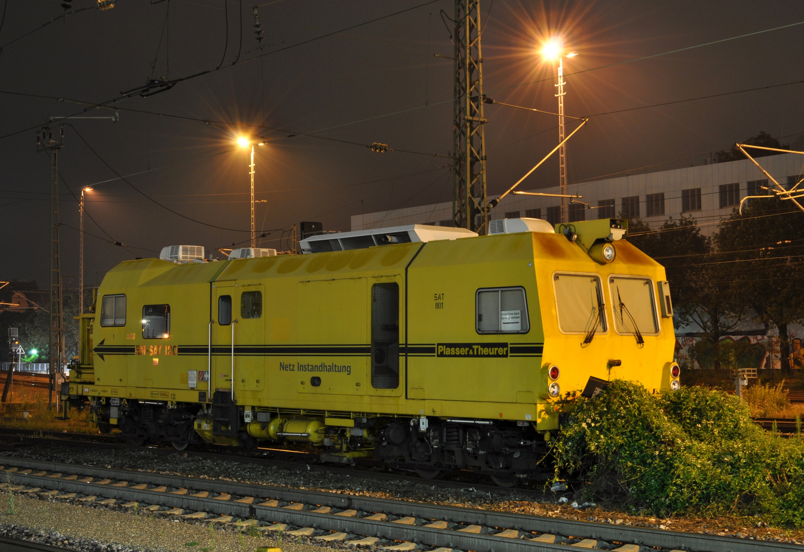 Gleisvormesstriebwagen EM-SAT 120