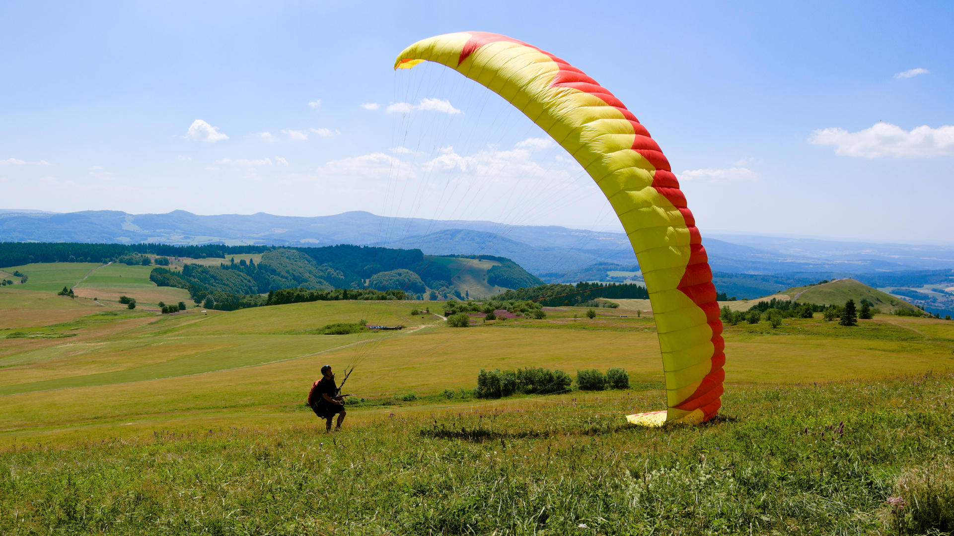 Gleitschirmdressur auf der Wasserkuppe