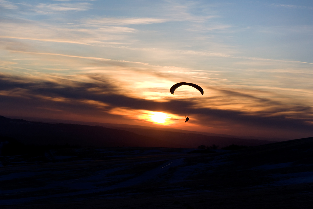 Gleitschirmflieger auf der Wasserkuppe