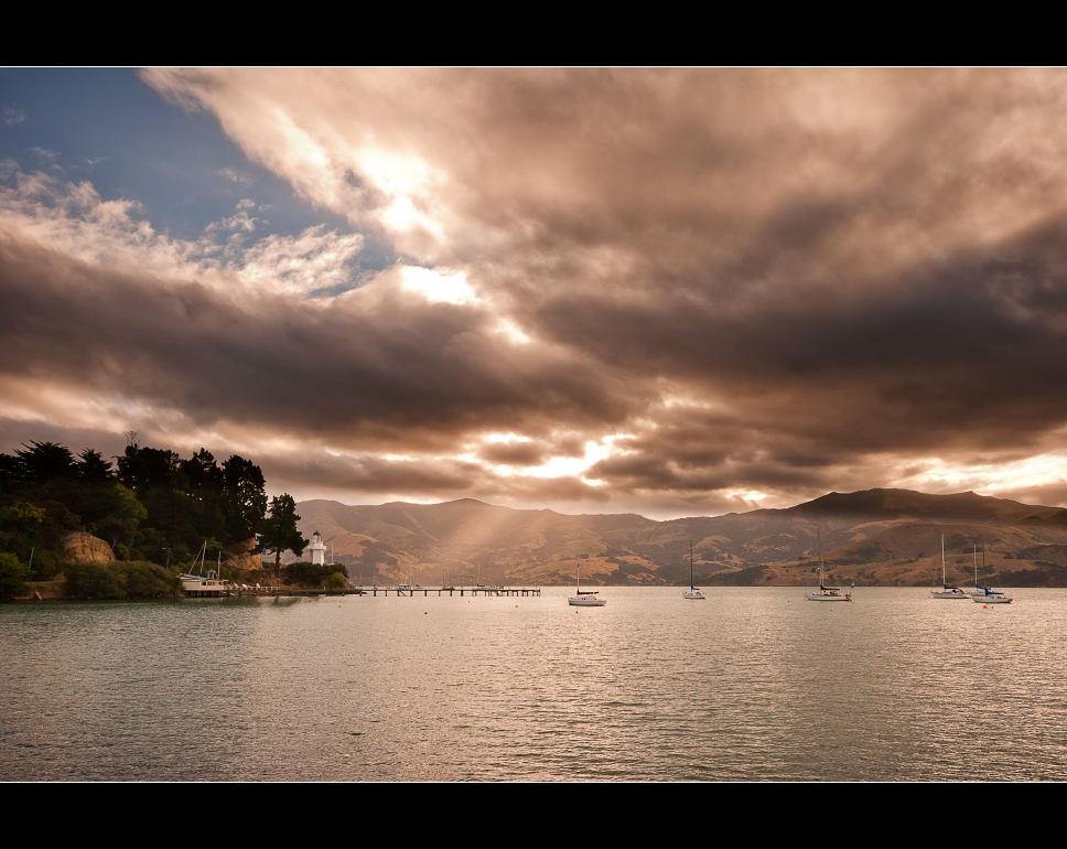 Glen Bay - Akaroa Lighthouse