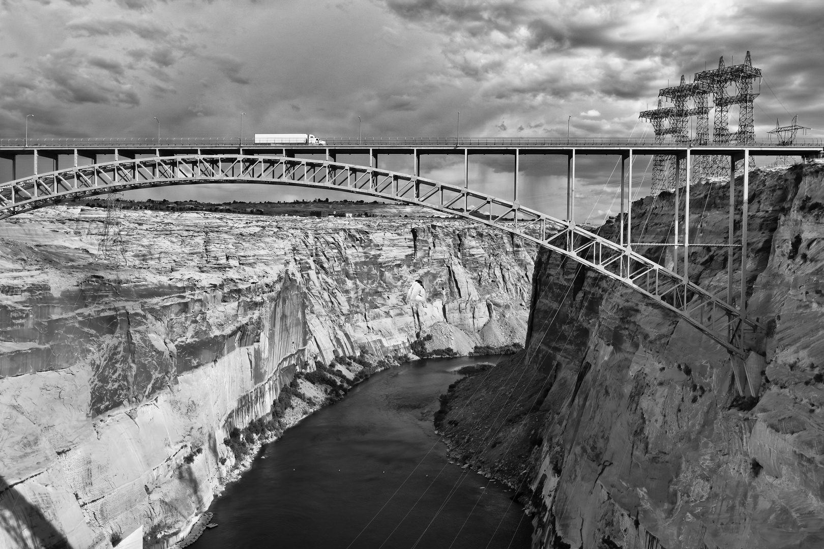 Glen-Canyon Dam Bridge