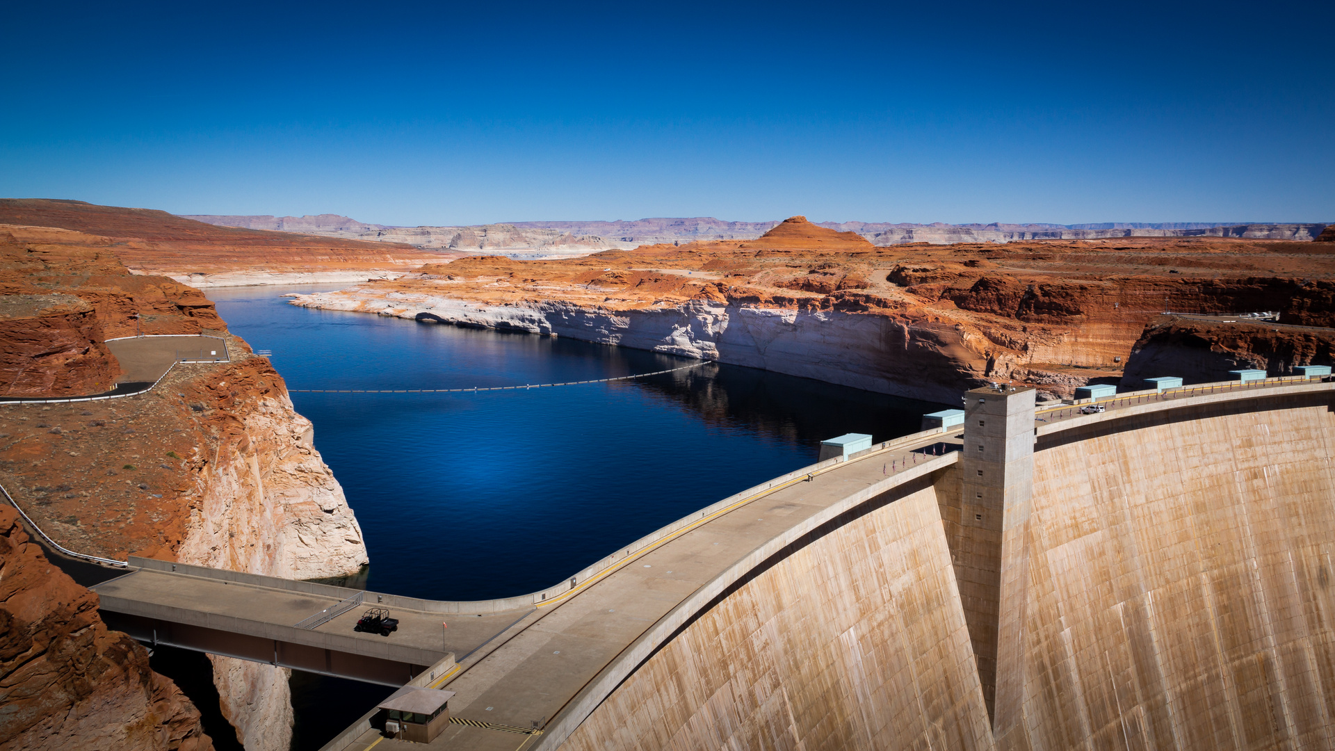 - Glen Canyon Dam -