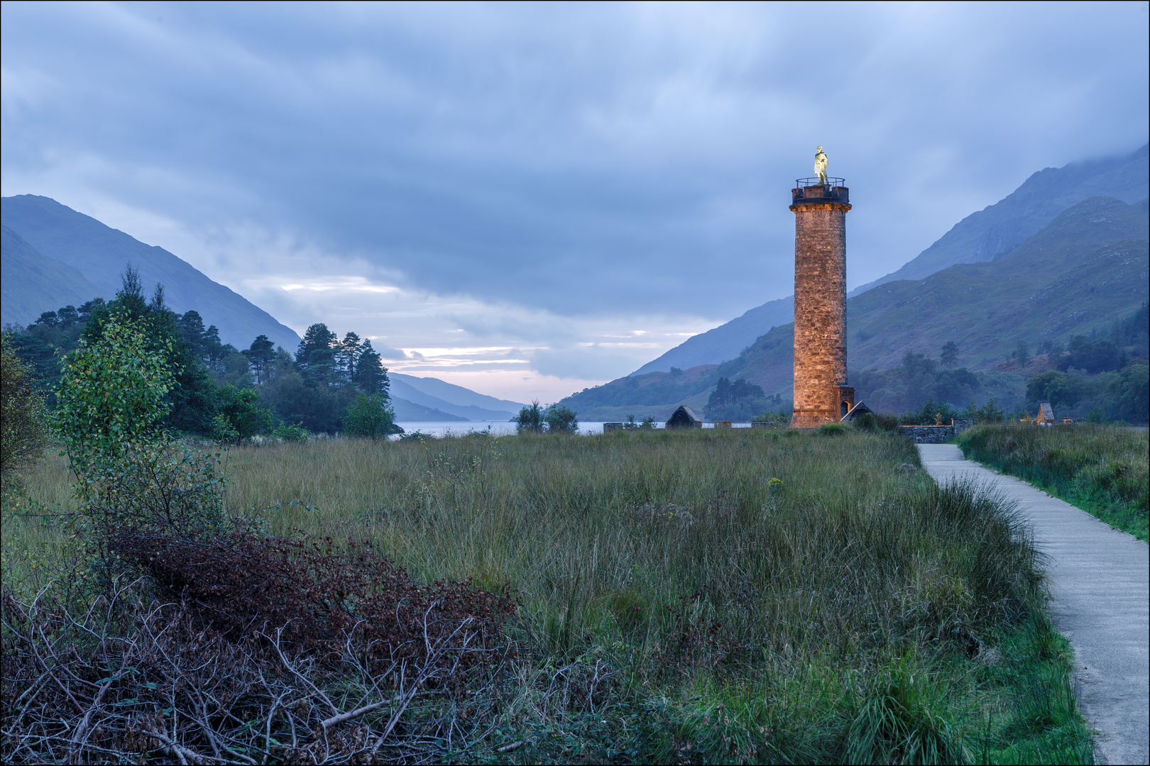 Glenfinnan Monument ...