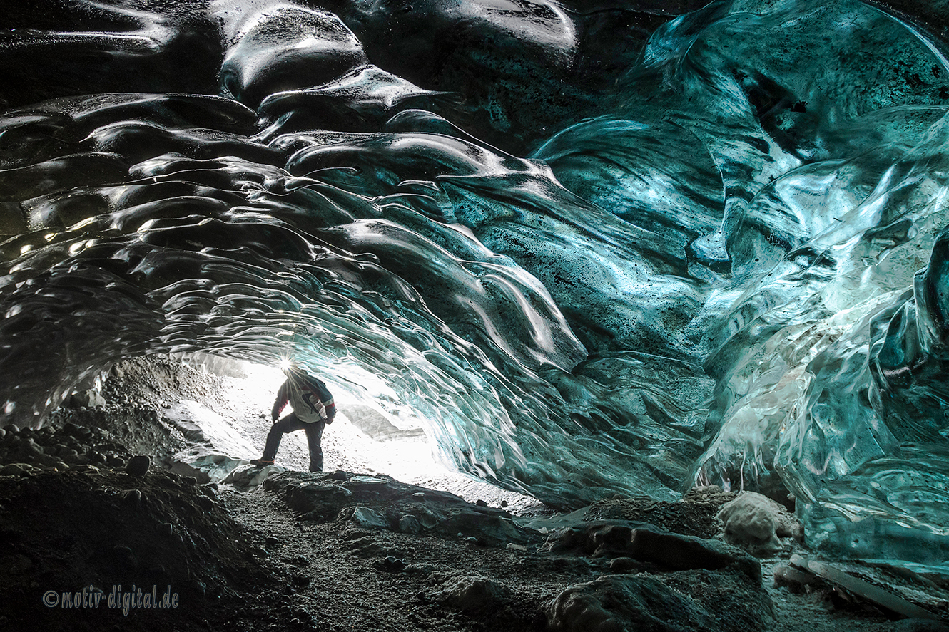 Gletscher-Höhle auf Island im März