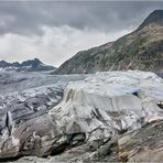 GLETSCHER im Leichentuch