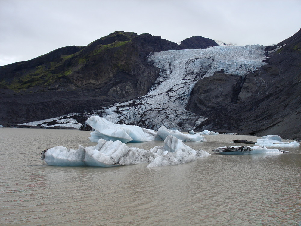 Gletscher mit See auf Island