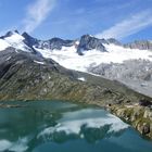 Gletscher spieglt sich im See