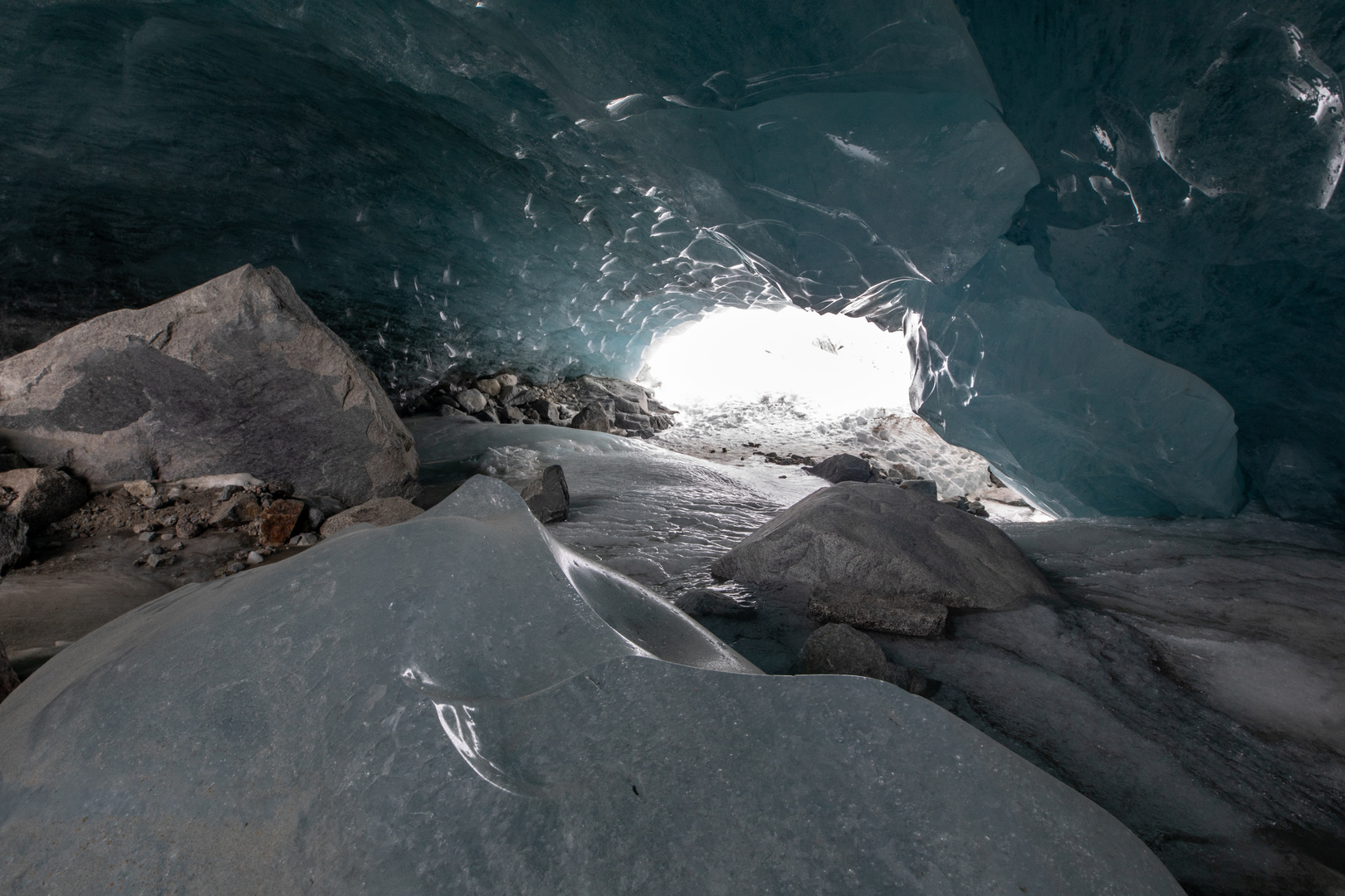 Gletscherhöhle (2)