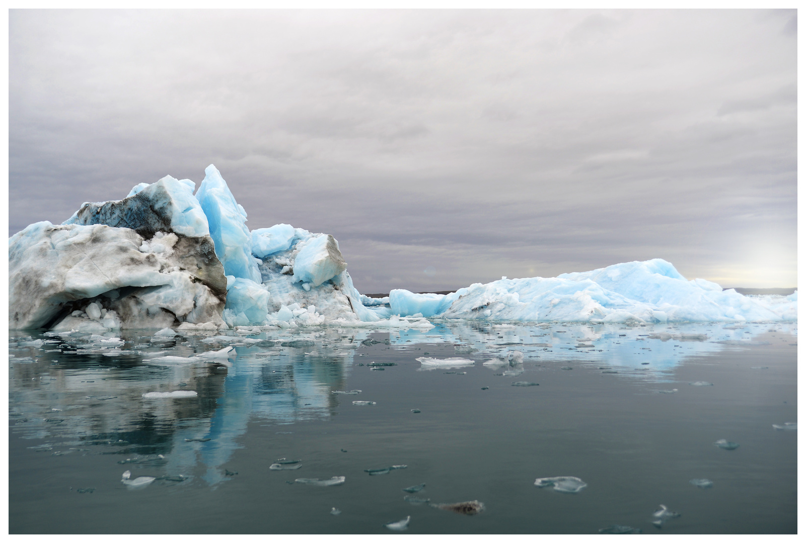 Gletscherlagune Jökulsárlón - Eisberge mitten im Sommer