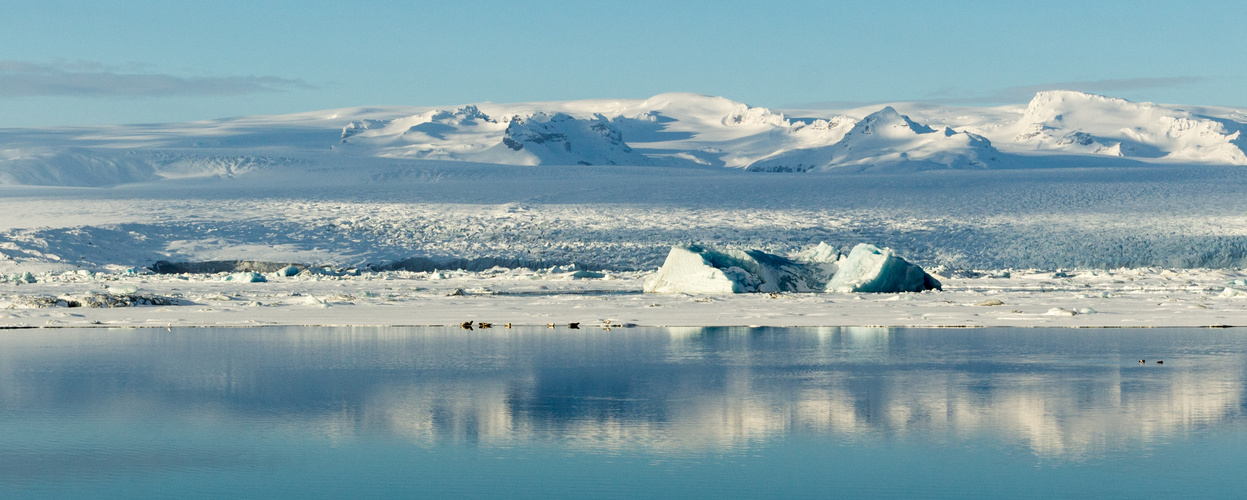 Gletscherlagune Jökulsarlon im Winter Islands