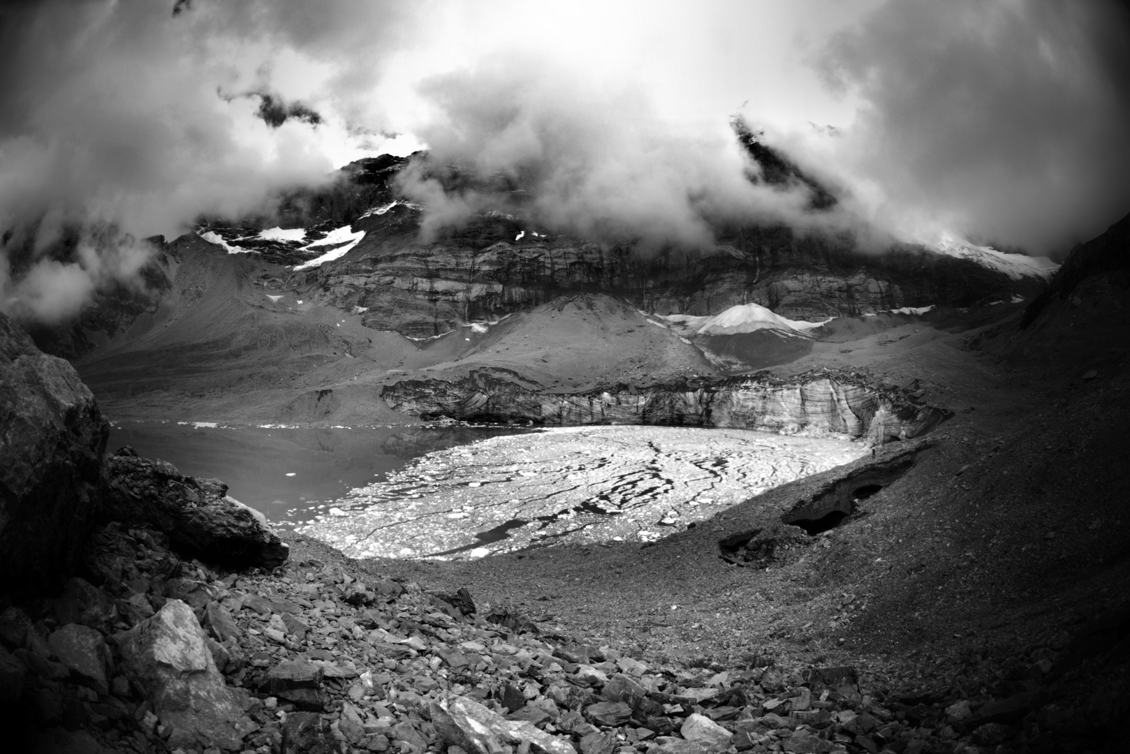 Gletschersee auf dem Klausenpass