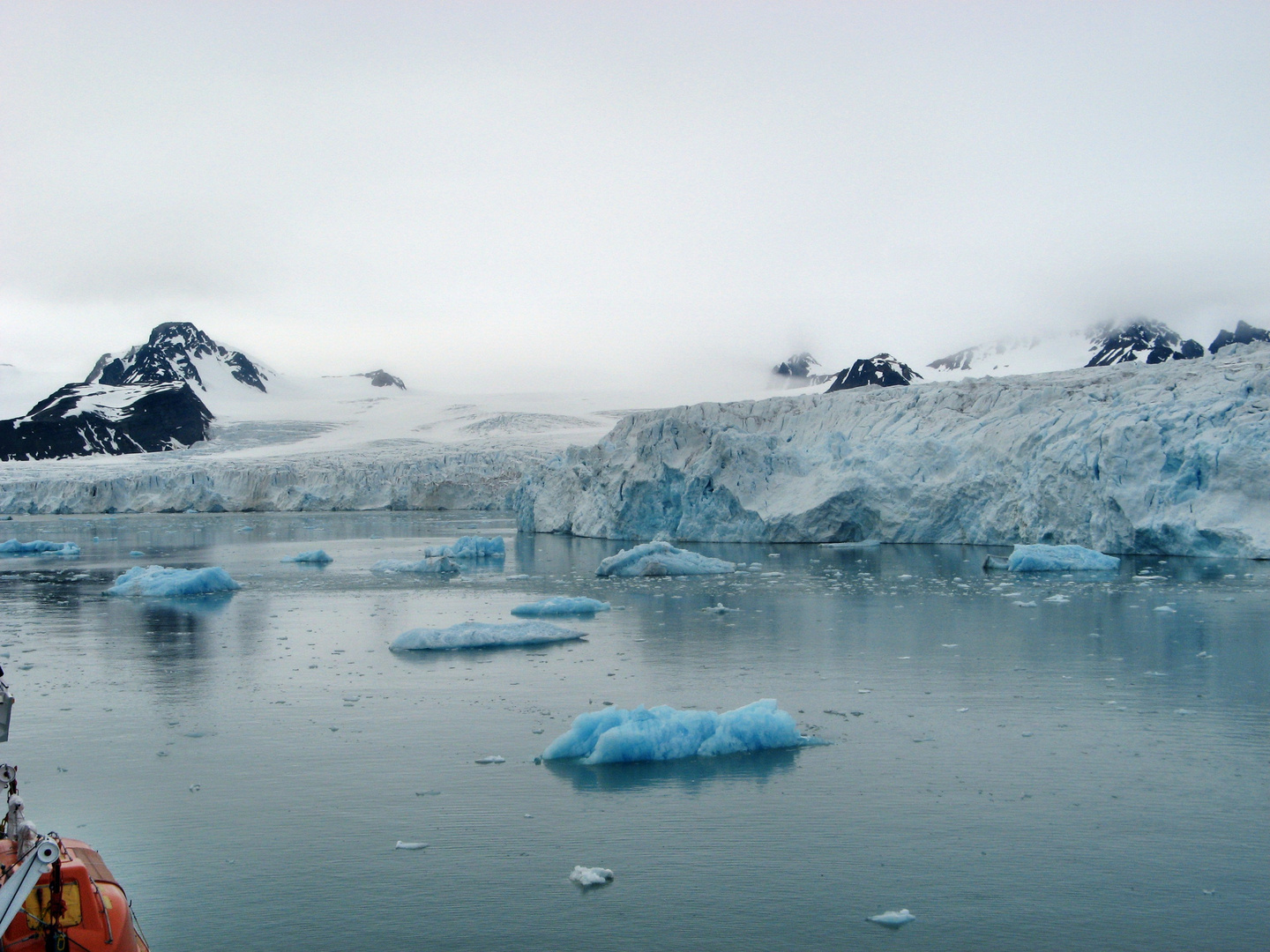 Gletscherwelt auf Spitzbergen