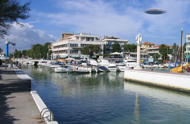 gli Ufo al porto di Riccione