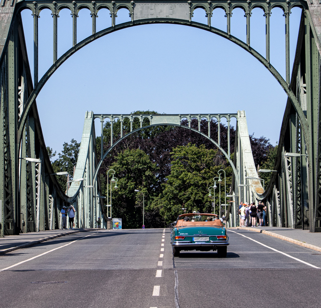 Glienicker Brücke