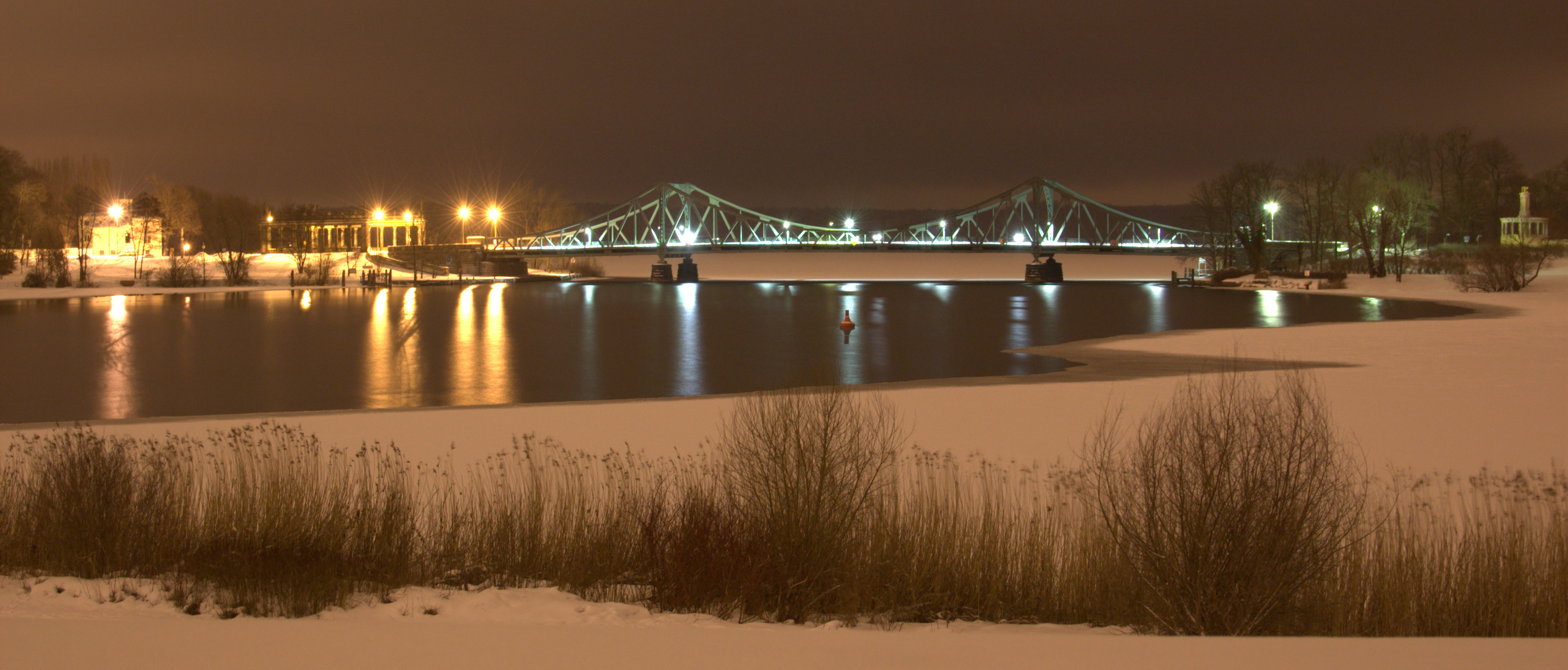 Glienicker Brücke am Nacht 2...
