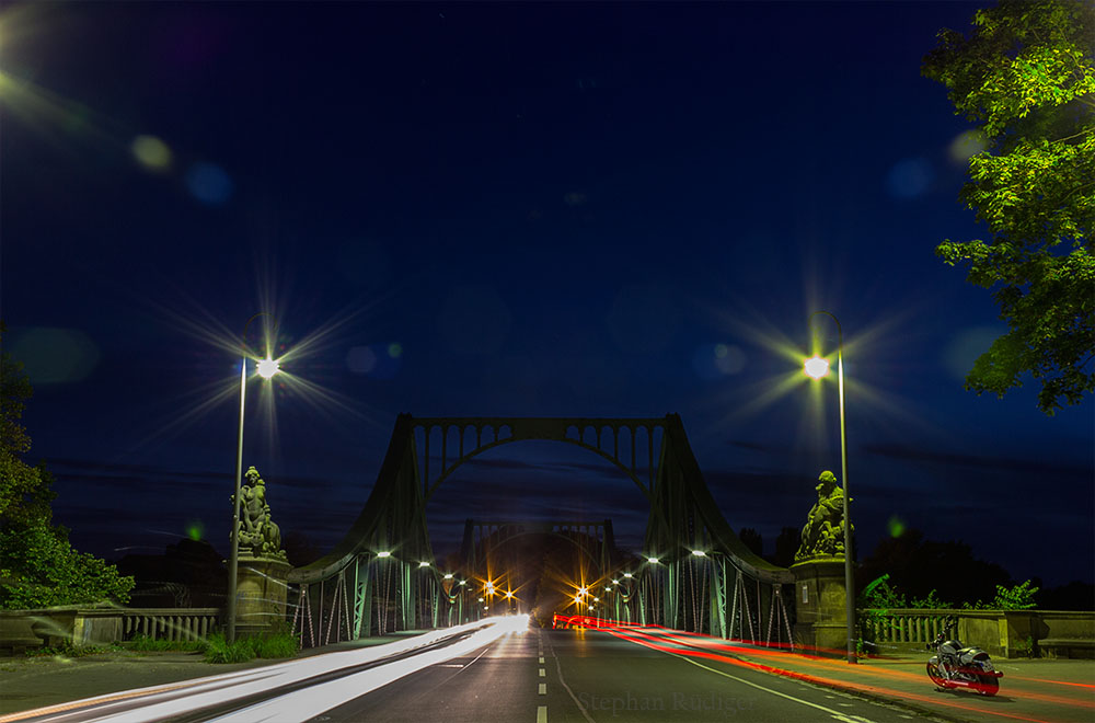 Glienicker Brücke (Blauen Stunde)