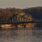 Glienicker Brücke im Herbst