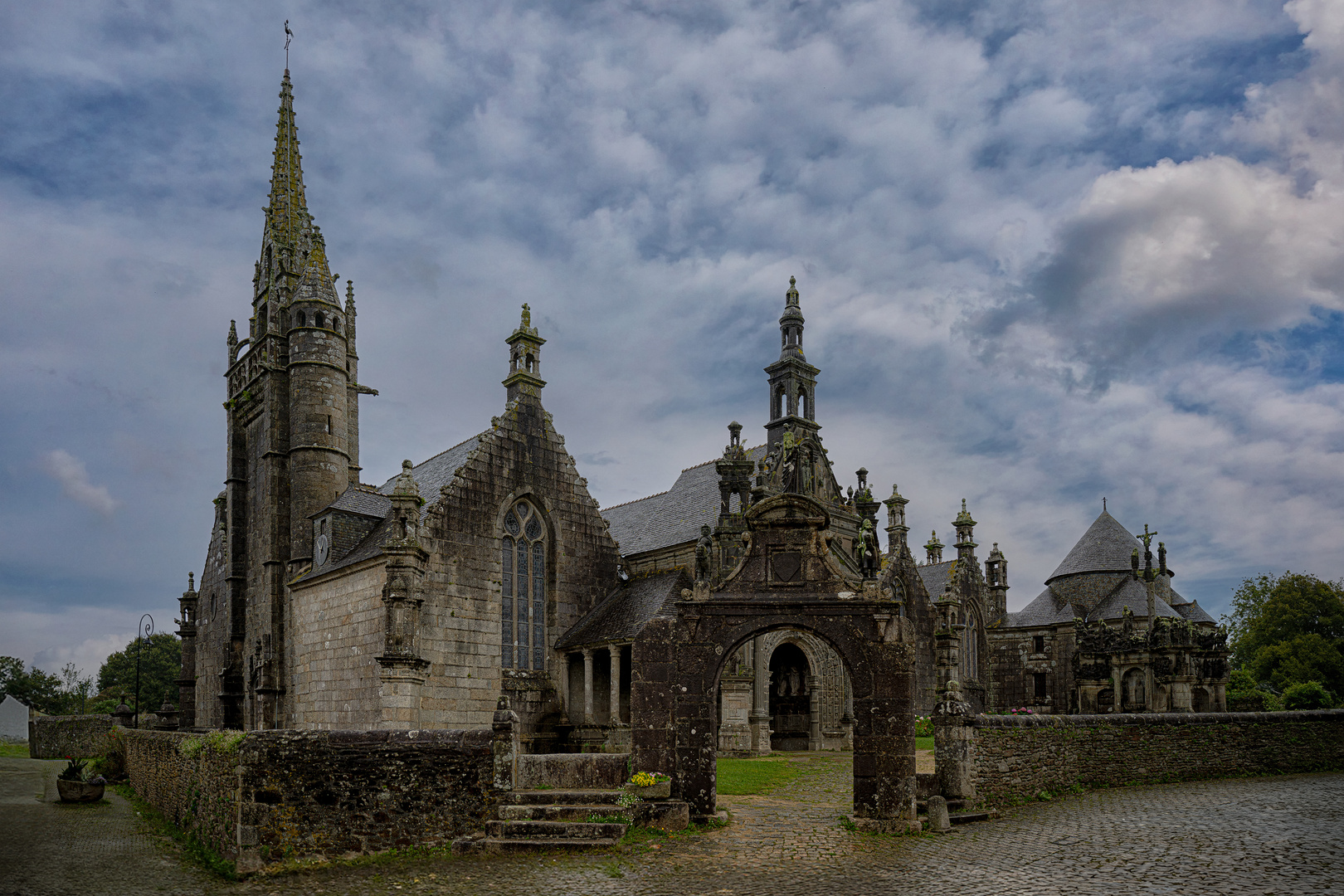 Église Saint-Miliau 01