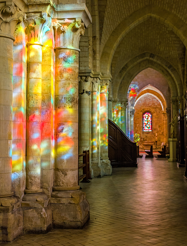 Église saint Pierre de Montmartre .