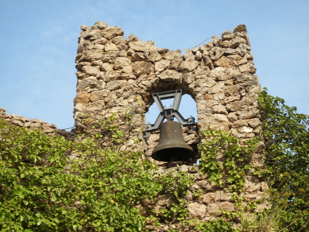 Glocke der Felsenkapelle in Mijas Pueblo