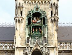 Glockenspiel am Neuen Rathaus in München I