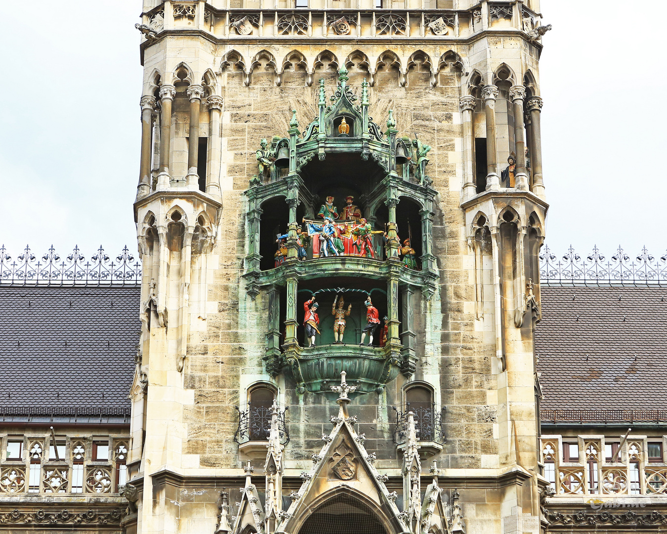 Glockenspiel am Neuen Rathaus in München III