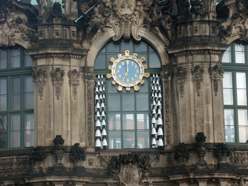 glockenspiel im dresdner Zwinger Foto & Bild kunstfotografie & kultur