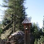 Glockentürmchen im Wald