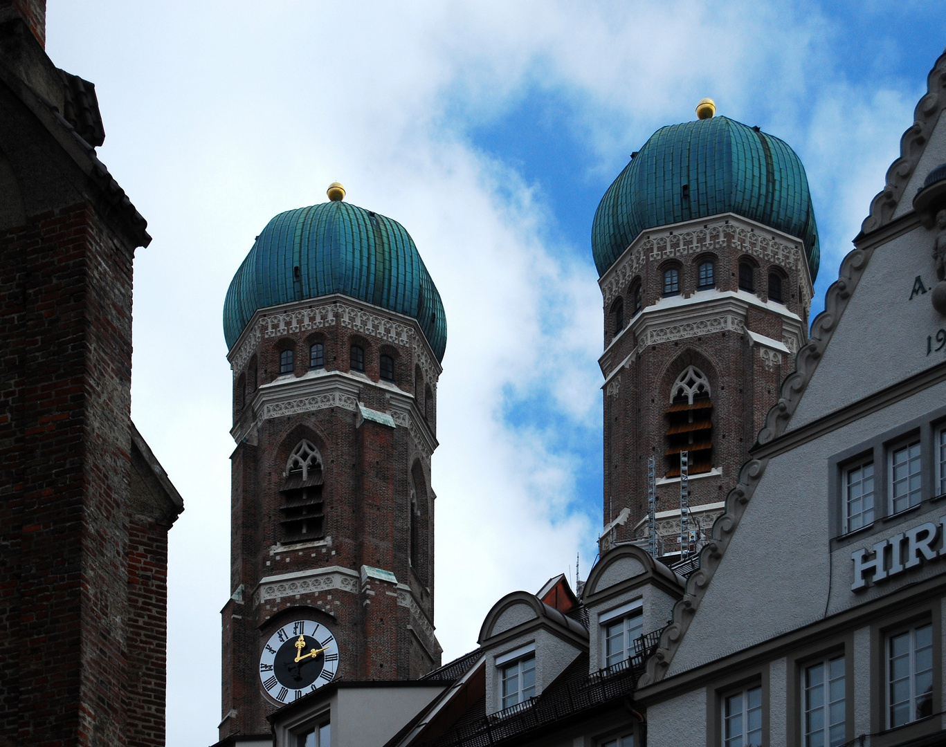 Glockentürme des Domes zu unserer lieben Frau