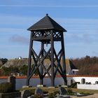 Glockenturm der Mandö Kirche