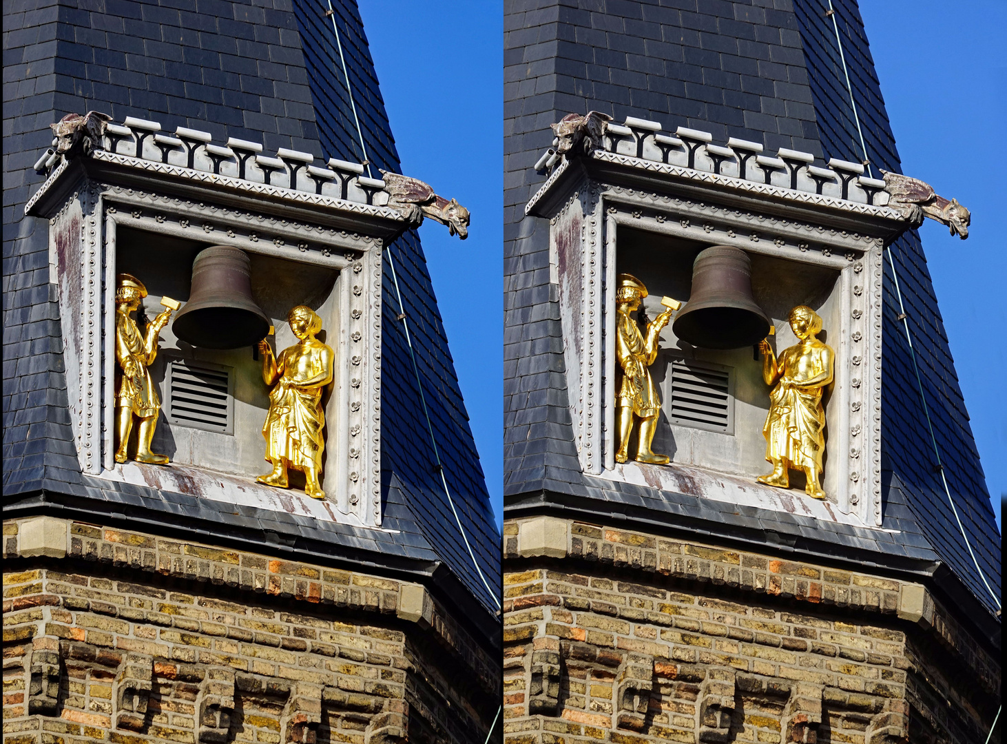 Glockenturm mit Gold- Figuren  (3D-X-View)