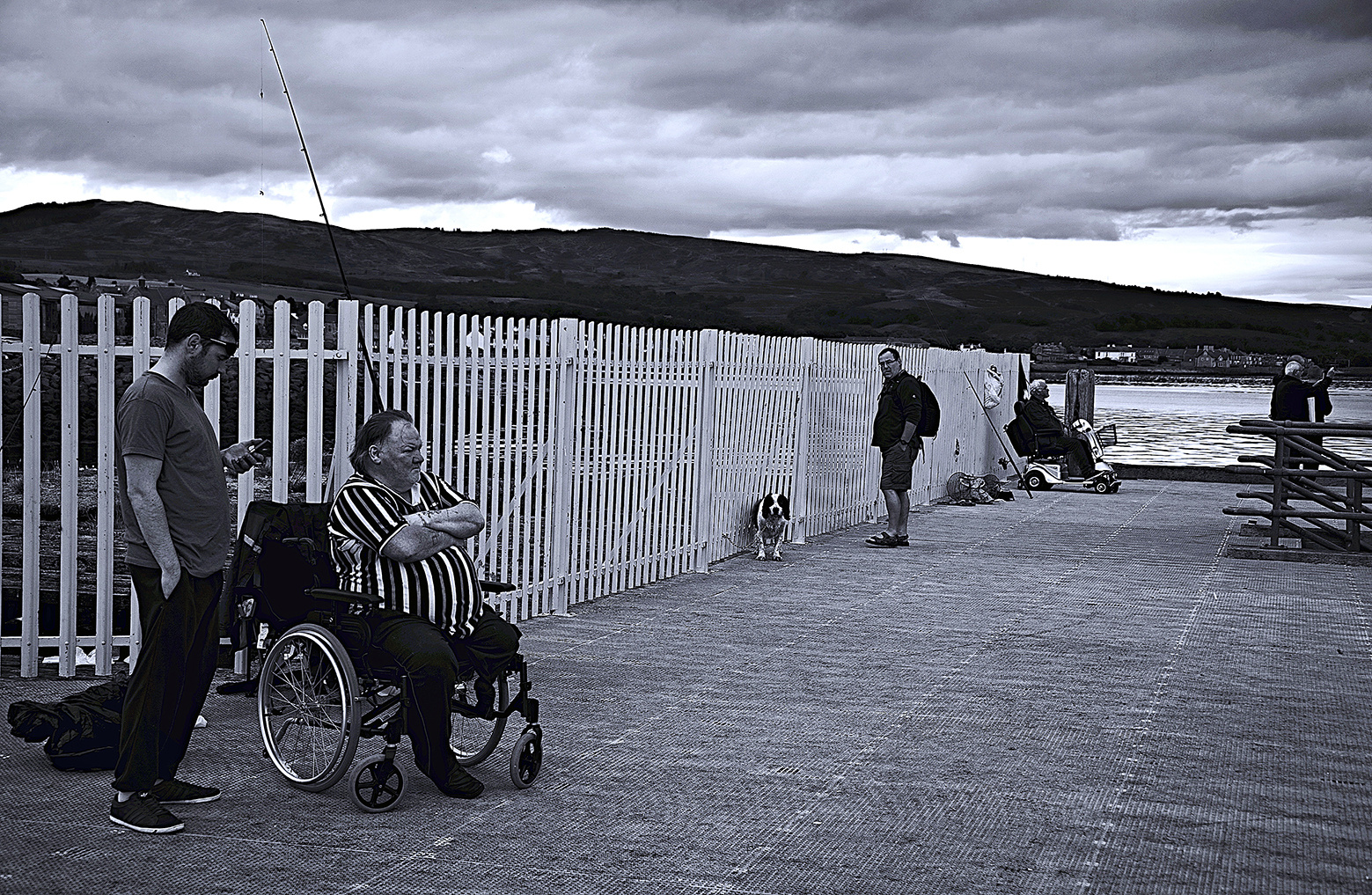 Gloomy morning at the dock, Helensburgh...