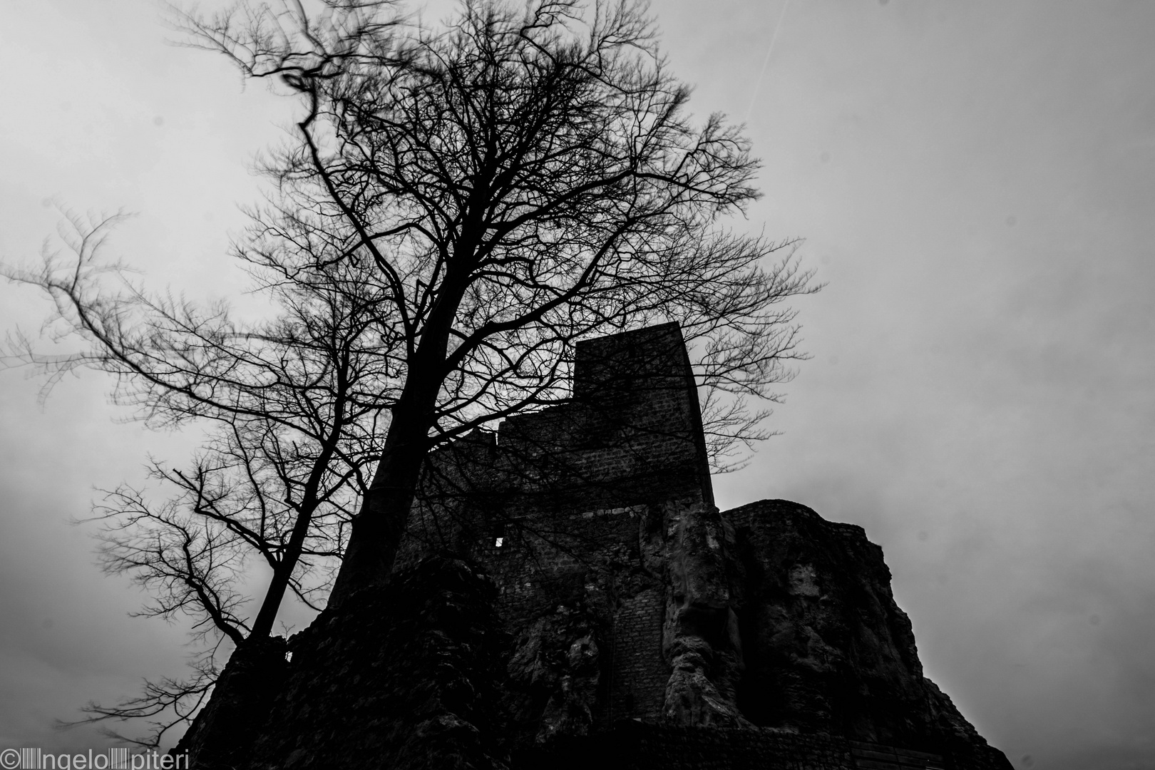 Gloomy Ruin Reußenstein 2