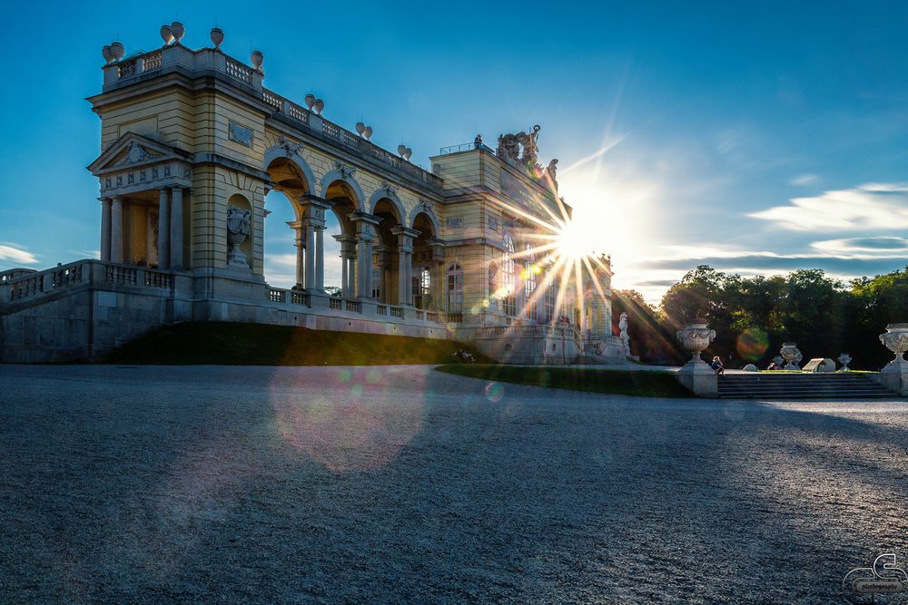 Gloriette bei Dämmerung...