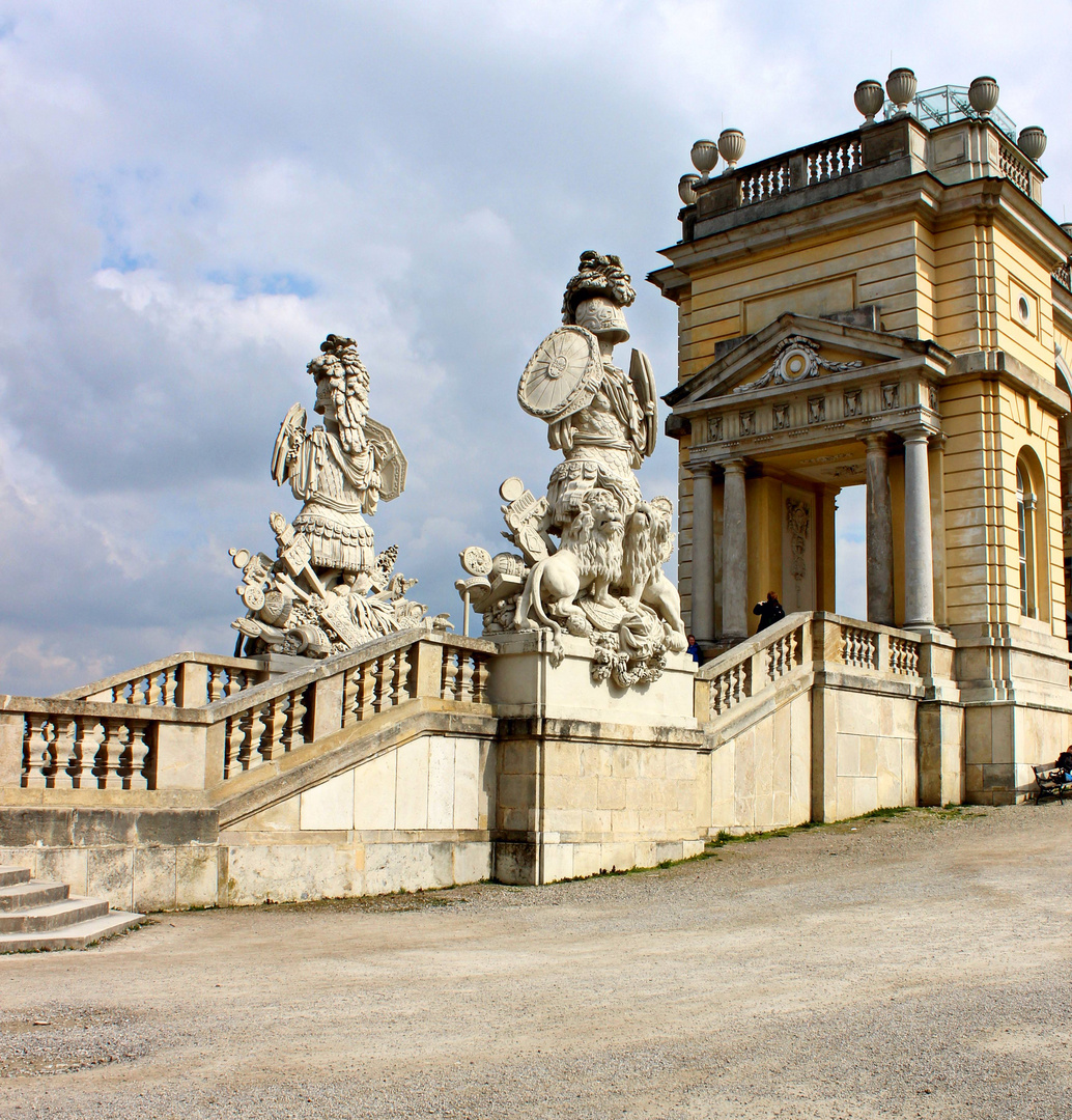 GLORIETTE ...