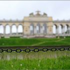 Gloriette im Regen