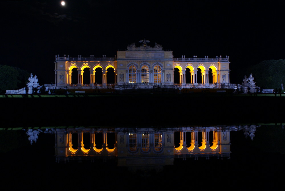 Gloriette in der Nacht