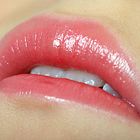 glossy lips