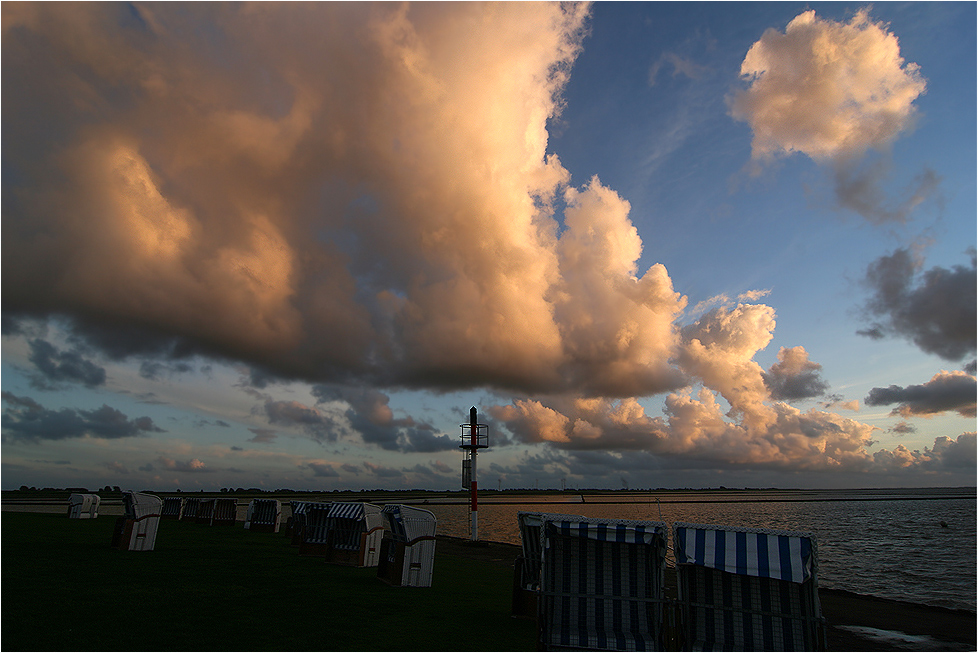 ~ glowing clouds ~