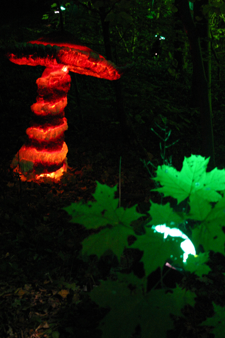 Glowing mad mushroom